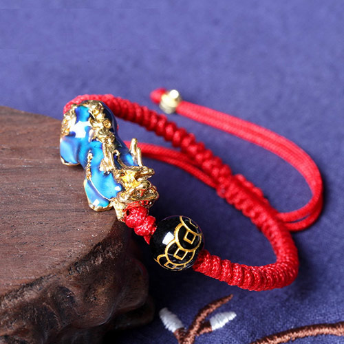 玛瑙貔貅红绳手链