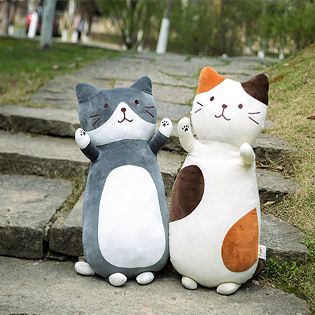 日式卡通猫咪抱枕