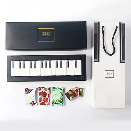 钢琴键巧克力礼盒