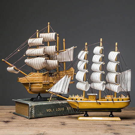 复古木质帆船摆件